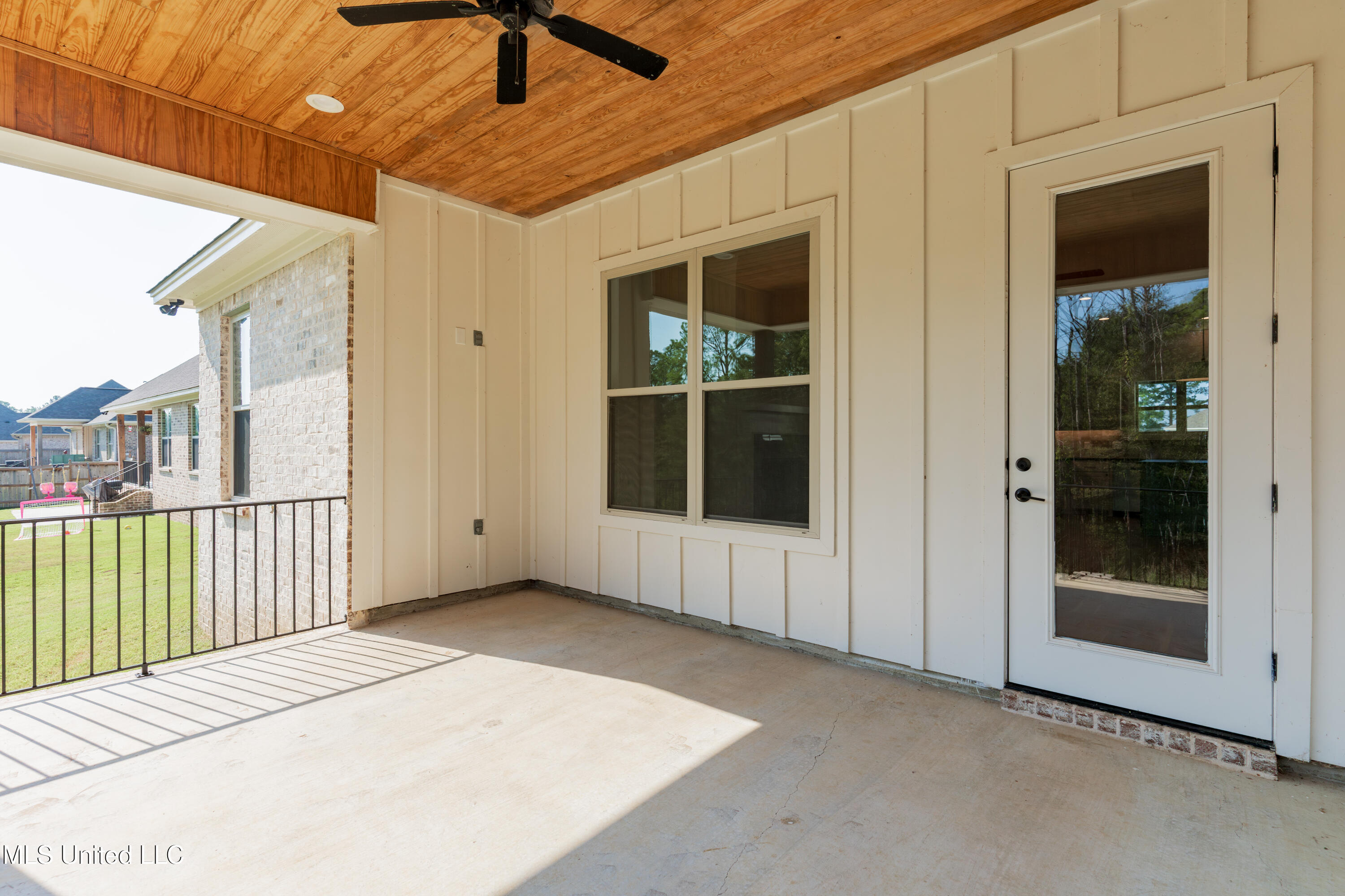 128 Catherine Boulevard Clinton, MS 39056 - Photo 71 of 80 71-Back