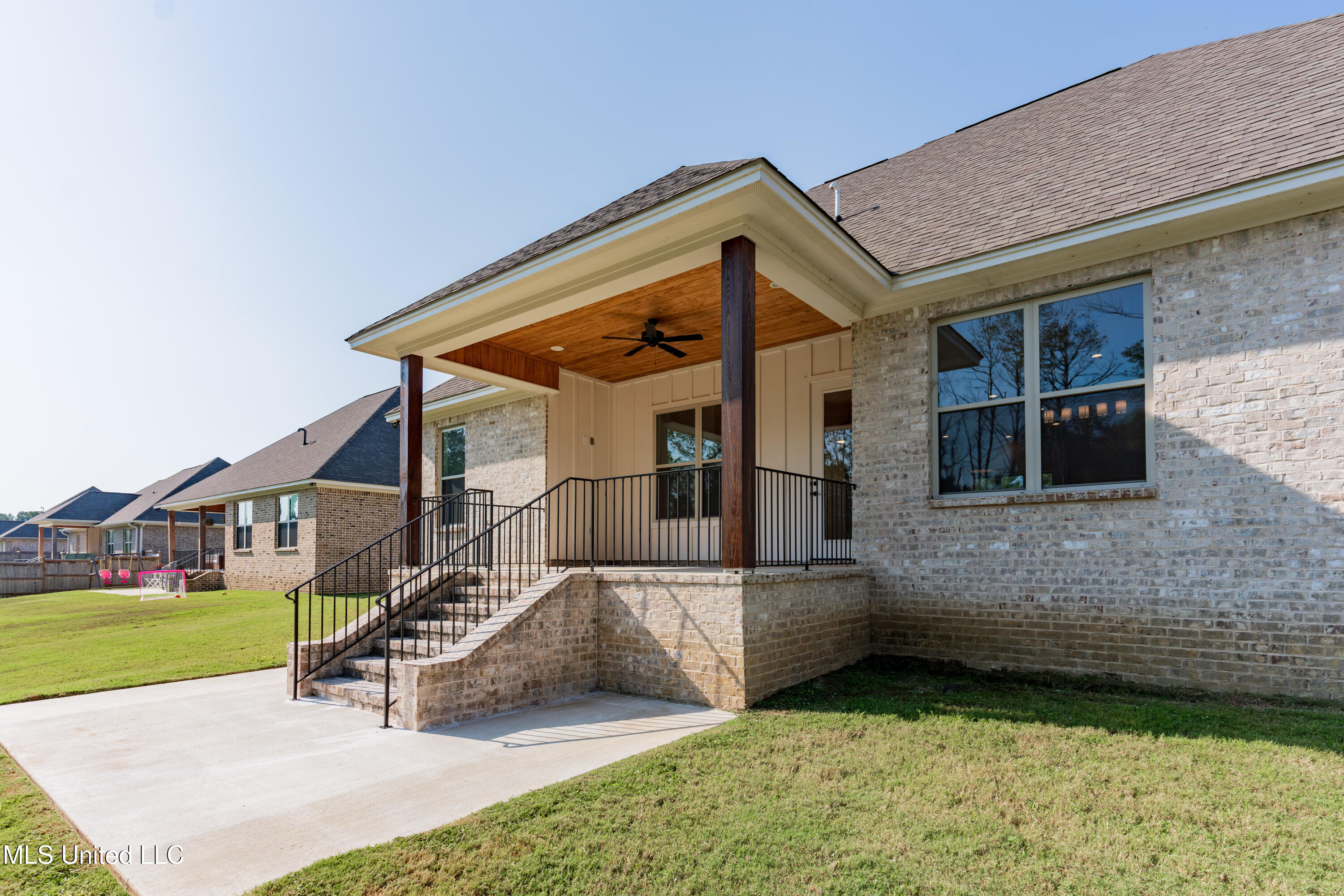 128 Catherine Boulevard Clinton, MS 39056 - Photo 79 of 80 79-Back
