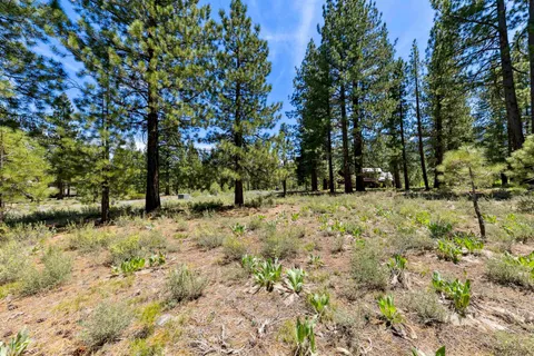 $695,000 | 8201 Lahontan Drive, Truckee, CA 96161