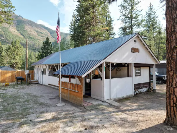 $248,500 | 8395 Highway 21, Lowman, ID 83637