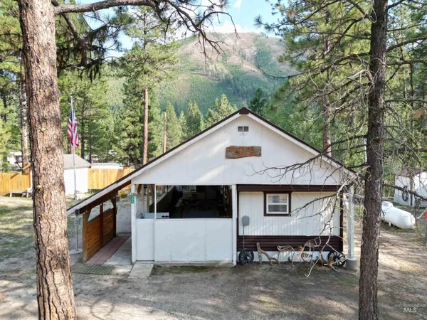 $248,500 | 8395 Highway 21, Lowman, ID 83637