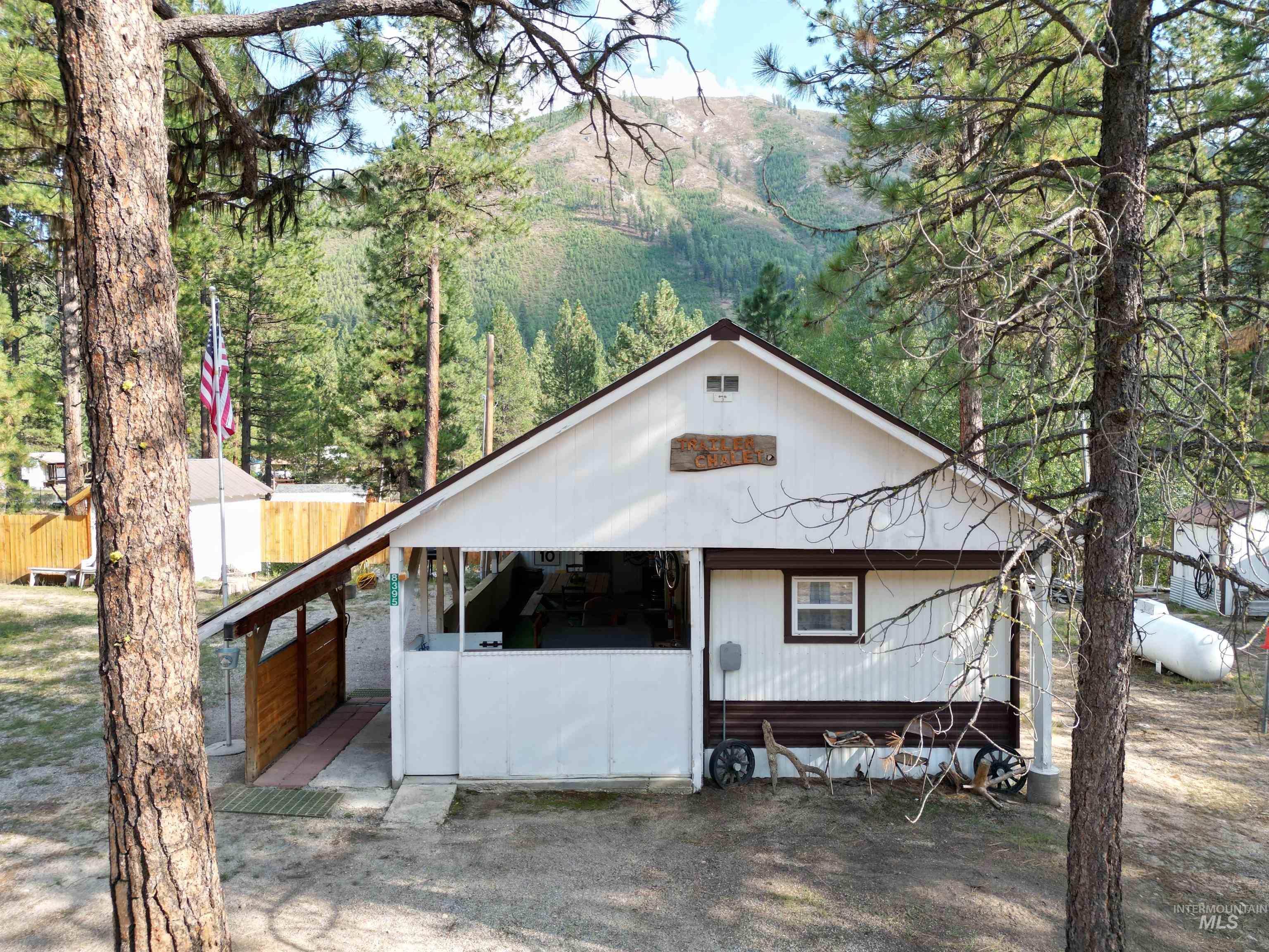 8395 Highway 21 Lowman, ID 83637 - Photo 3 of 22 View of front of home