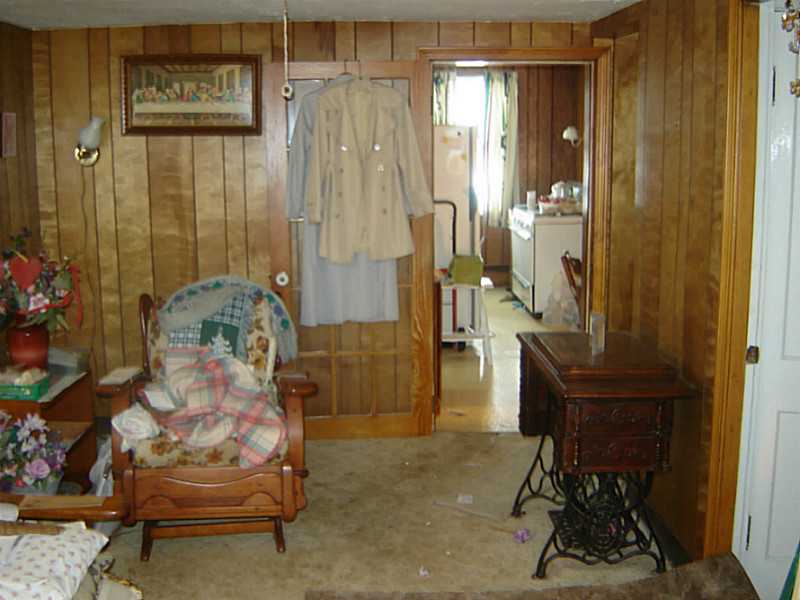 111 Rosemere Road Pawtucket, RI 02861 - Photo 5 of 8 Living Room.