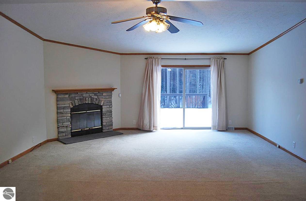 7761 Larson Road South Boardman, MI 49680 - Photo 17 of 29 1779092-16.JPG