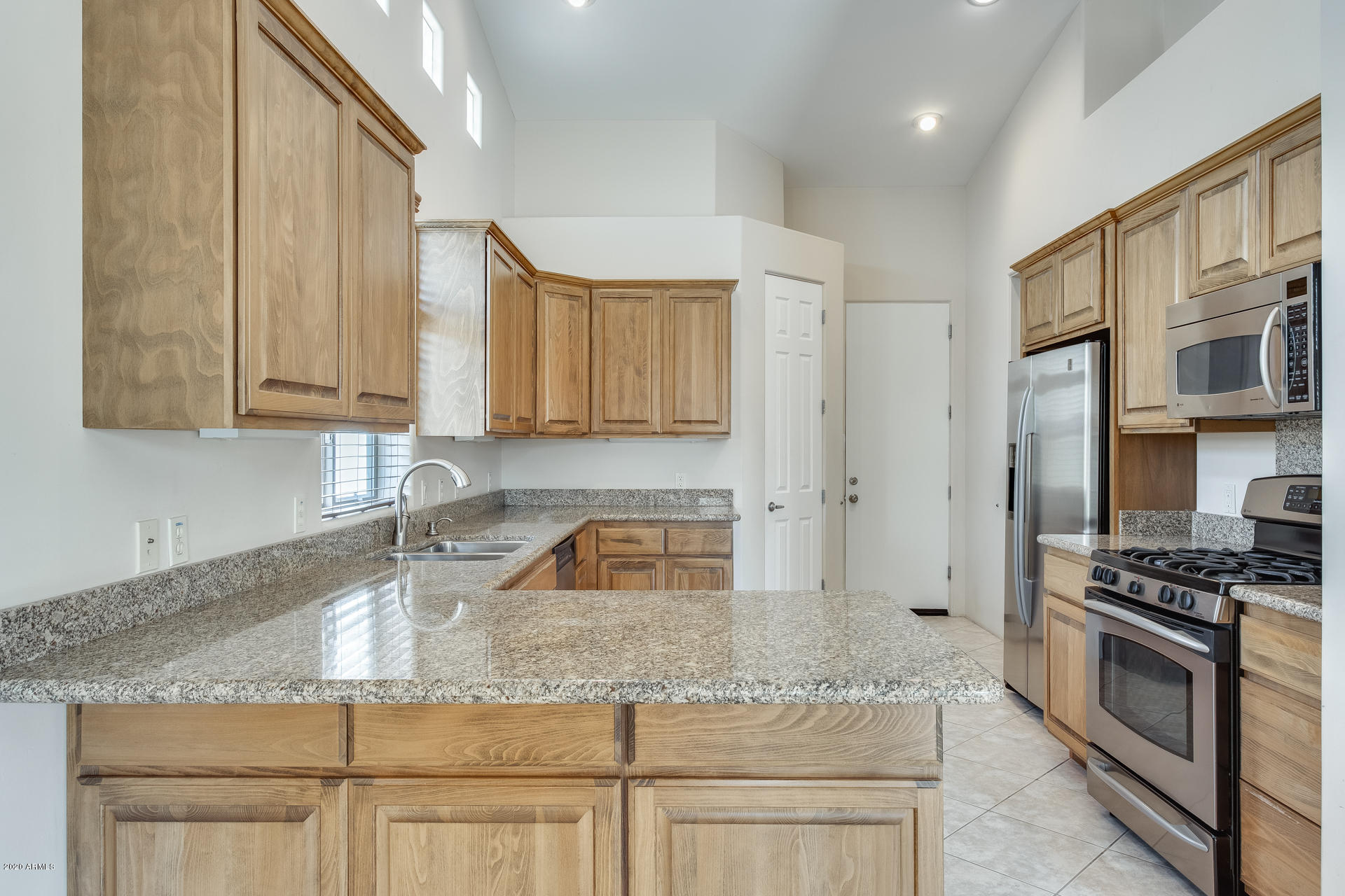 1005 East Hearn Road Phoenix, AZ 85022 - Photo 16 of 33