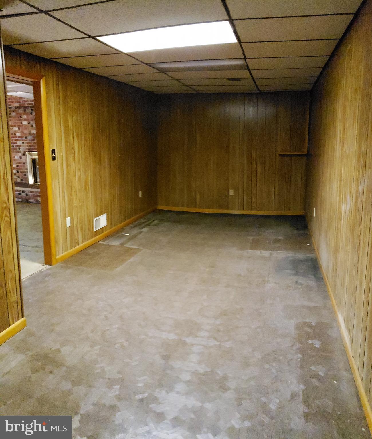 14506 Viewcrest Road Southwest Cumberland, MD 21502 - Photo 17 of 29