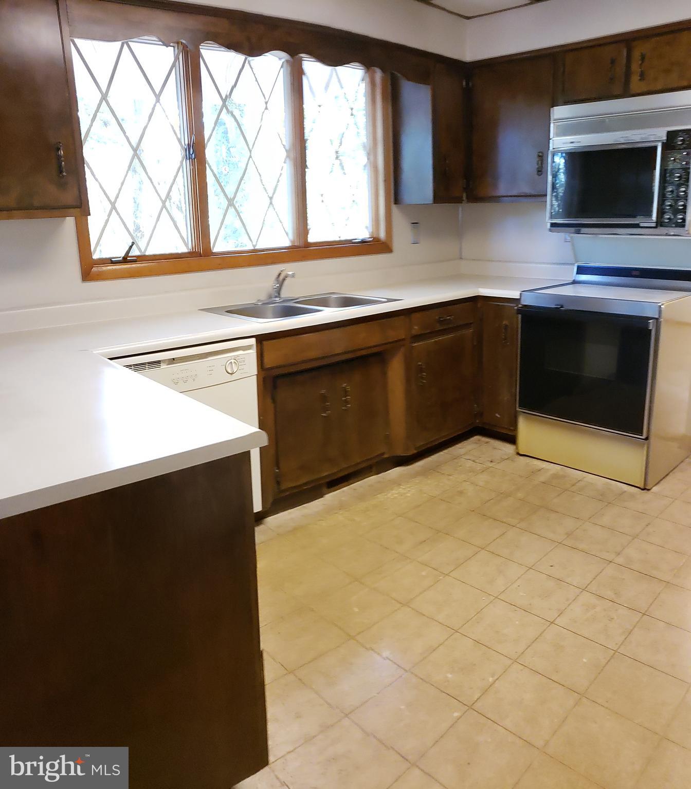 14506 Viewcrest Road Southwest Cumberland, MD 21502 - Photo 4 of 29