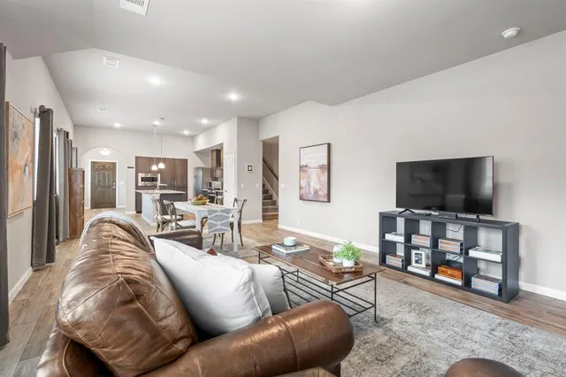 $425,000 | 505 Lucas Lane, Lavon, TX 75166