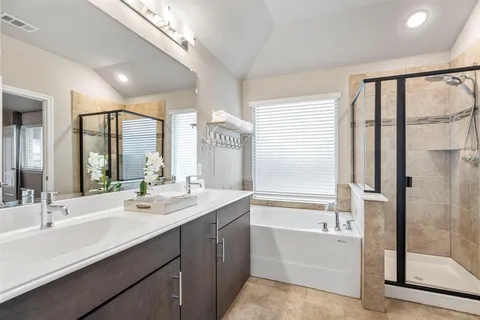 $425,000 | 505 Lucas Lane, Lavon, TX 75166