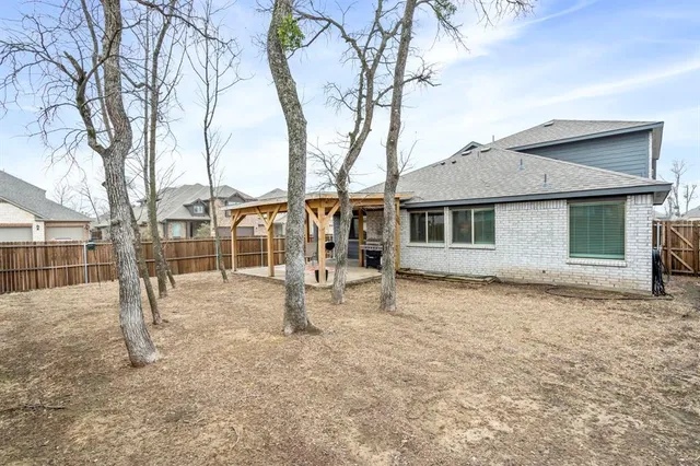 $425,000 | 505 Lucas Lane, Lavon, TX 75166