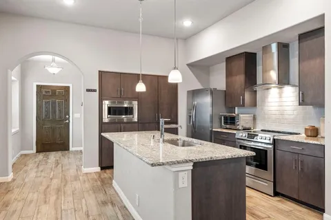 $425,000 | 505 Lucas Lane, Lavon, TX 75166