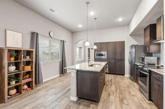 $425,000 | 505 Lucas Lane, Lavon, TX 75166