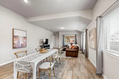 $425,000 | 505 Lucas Lane, Lavon, TX 75166