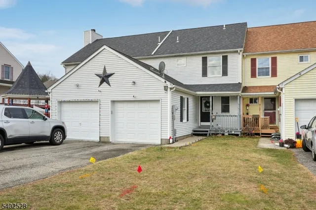 $325,000 | 15 Lakeview Terrace, Sussex, NJ 07461