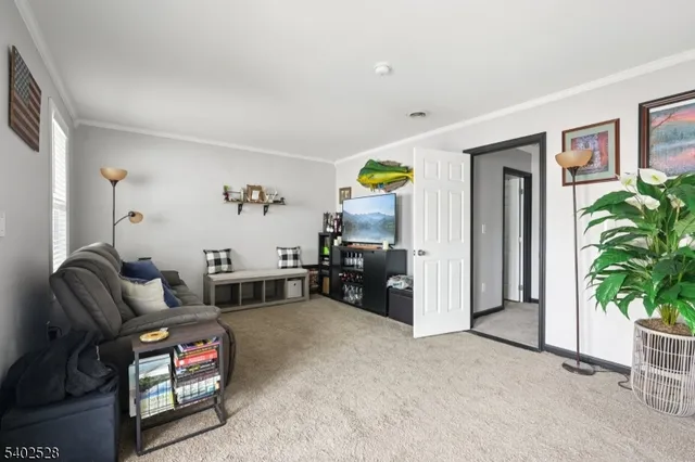 $325,000 | 15 Lakeview Terrace, Sussex, NJ 07461