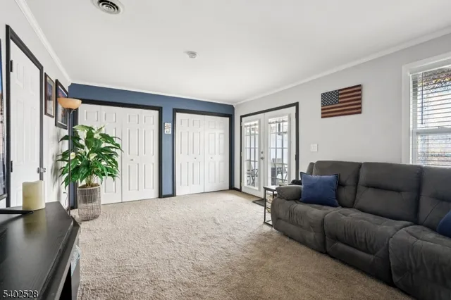 $325,000 | 15 Lakeview Terrace, Sussex, NJ 07461