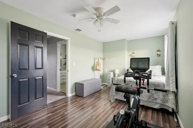 $325,000 | 15 Lakeview Terrace, Sussex, NJ 07461