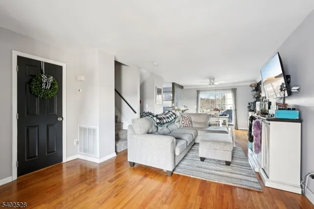 $325,000 | 15 Lakeview Terrace, Sussex, NJ 07461