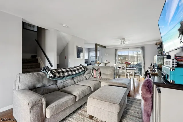 $325,000 | 15 Lakeview Terrace, Sussex, NJ 07461