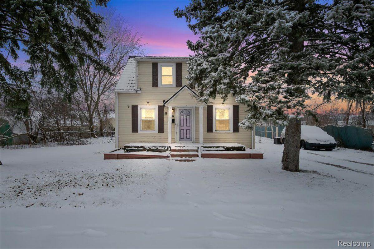 7051 Inkster Road Garden City, MI 48135 - Photo 1 of 31 Gallery Image 1