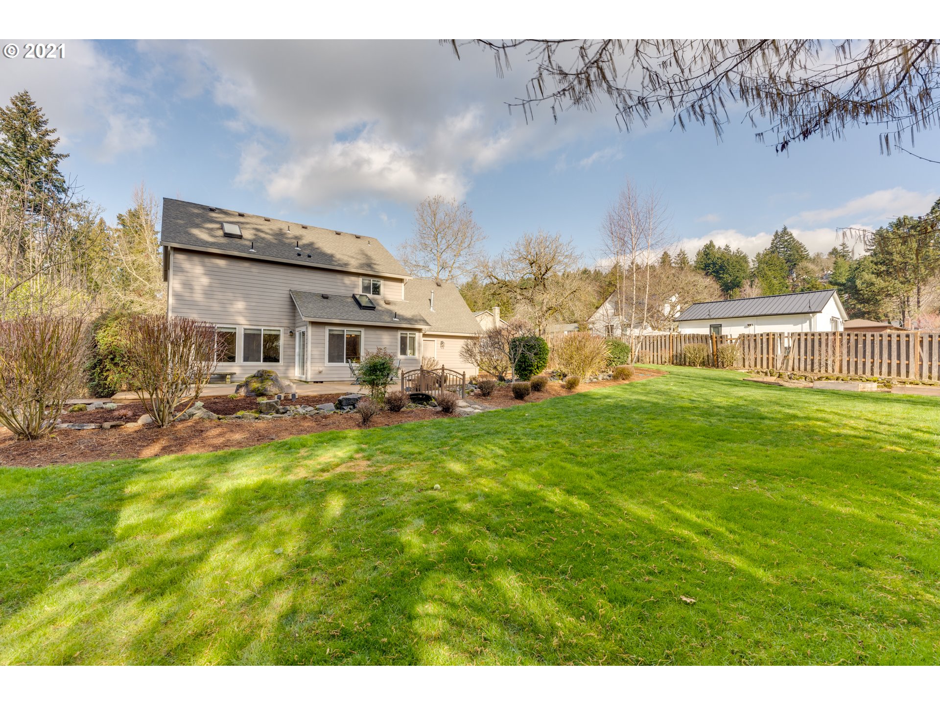 2486 Debok Road West Linn, OR 97068 - Photo 29 of 32 Backyard