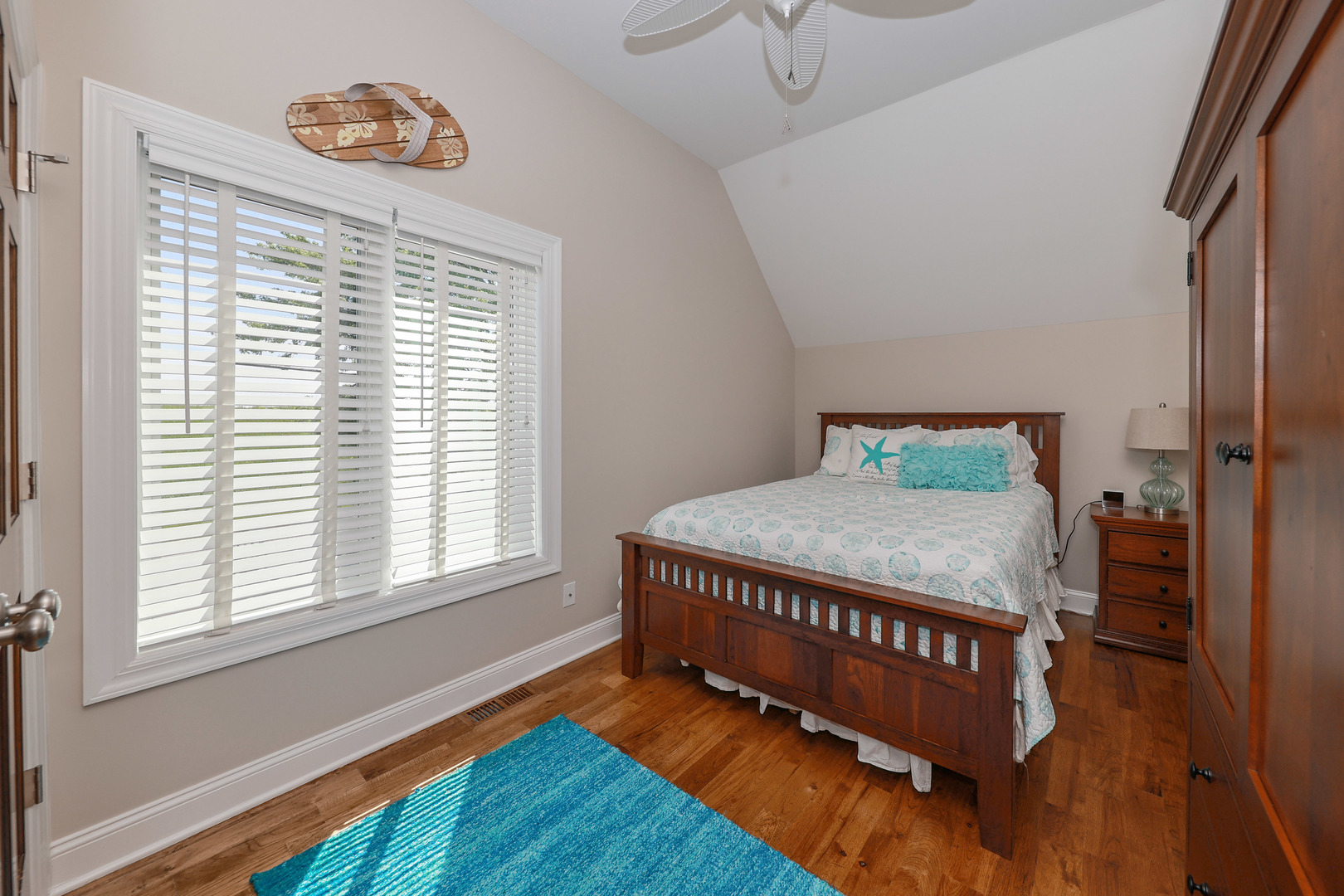 26000 Cottage Road Wilmington, IL 60481 - Photo 21 of 31 a bed room with a bed and a window