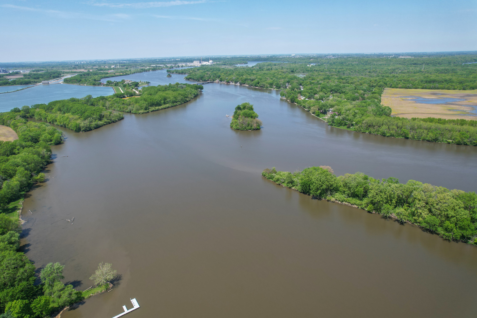 26000 Cottage Road Wilmington, IL 60481 - Photo 3 of 31 an aerial view of beach and lake