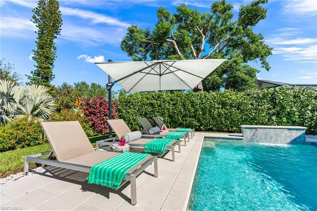 $10,000 | 10690 8th Street North, Naples, FL 34108