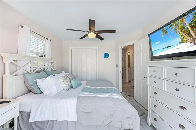 $10,000 | 10690 8th Street North, Naples, FL 34108