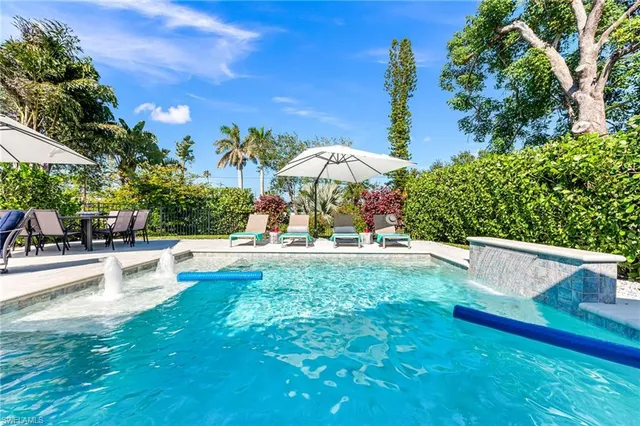 $10,000 | 10690 8th Street North, Naples, FL 34108