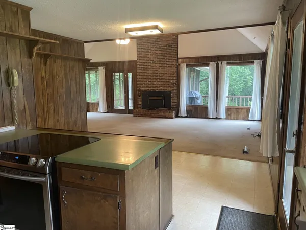 $570,000 | 445 Drummond Road, Enoree, SC 29335