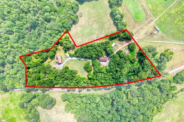 $570,000 | 445 Drummond Road, Enoree, SC 29335