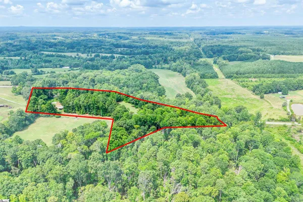 $570,000 | 445 Drummond Road, Enoree, SC 29335