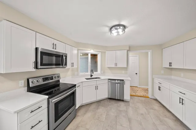 $549,900 | 80 Walden Pond Drive, Unit 80, Nashua, NH 03064