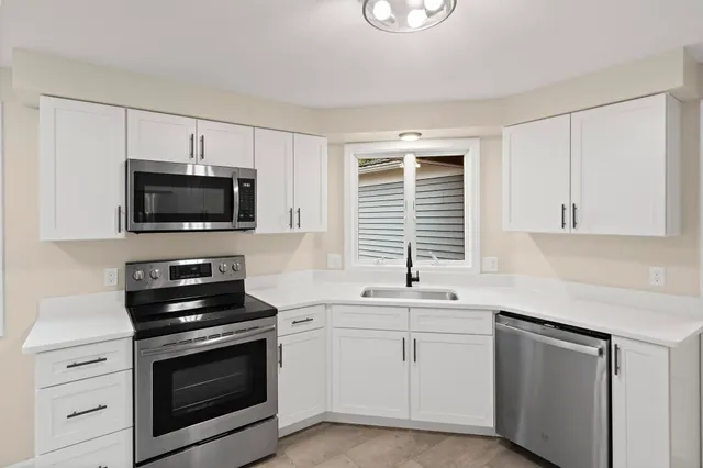 $549,900 | 80 Walden Pond Drive, Unit 80, Nashua, NH 03064