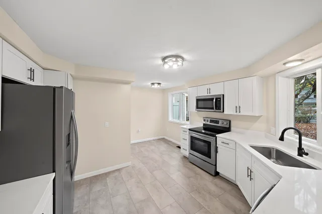 $549,900 | 80 Walden Pond Drive, Unit 80, Nashua, NH 03064