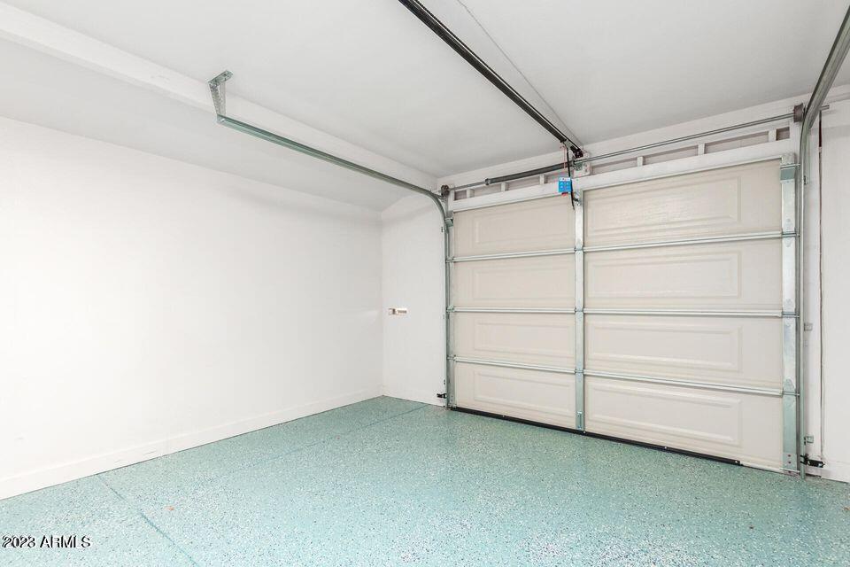 9933 West Riviera Drive Sun City, AZ 85351 - Photo 13 of 19 20220629140130438947000000-o