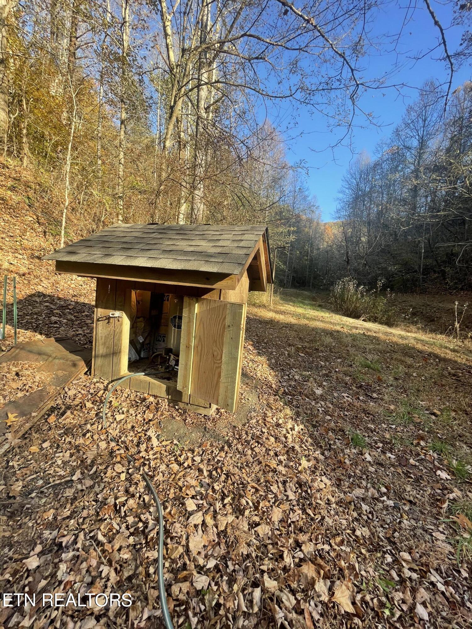 2327 Dripping Springs Road Seymour, TN 37865 - Photo 8 of 19 insulated wellhouse
