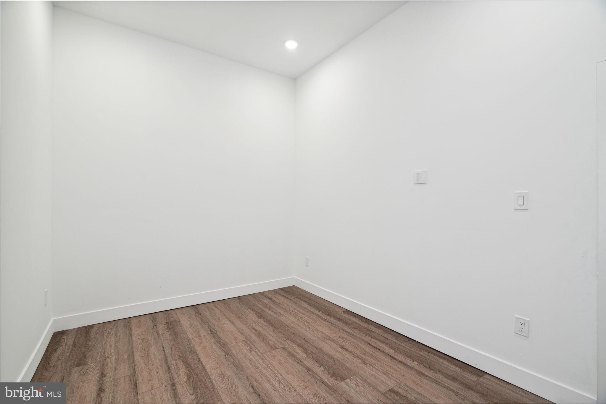 5164 Ridge Avenue Philadelphia, PA 19128 - Photo 10 of 64 Gallery Image 10