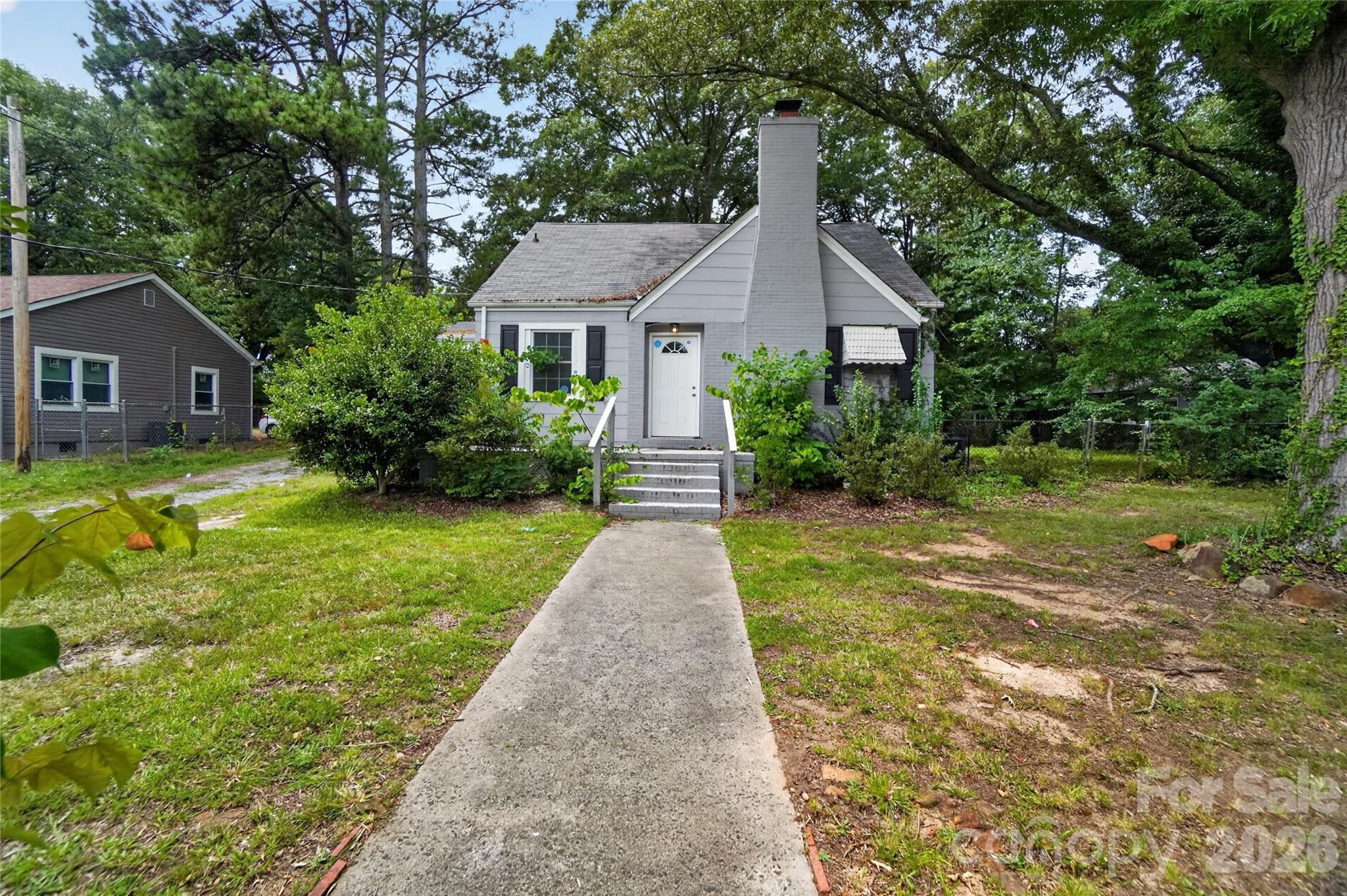 405 North Ransom Street Gastonia, NC 28052 - Photo 1 of 14
