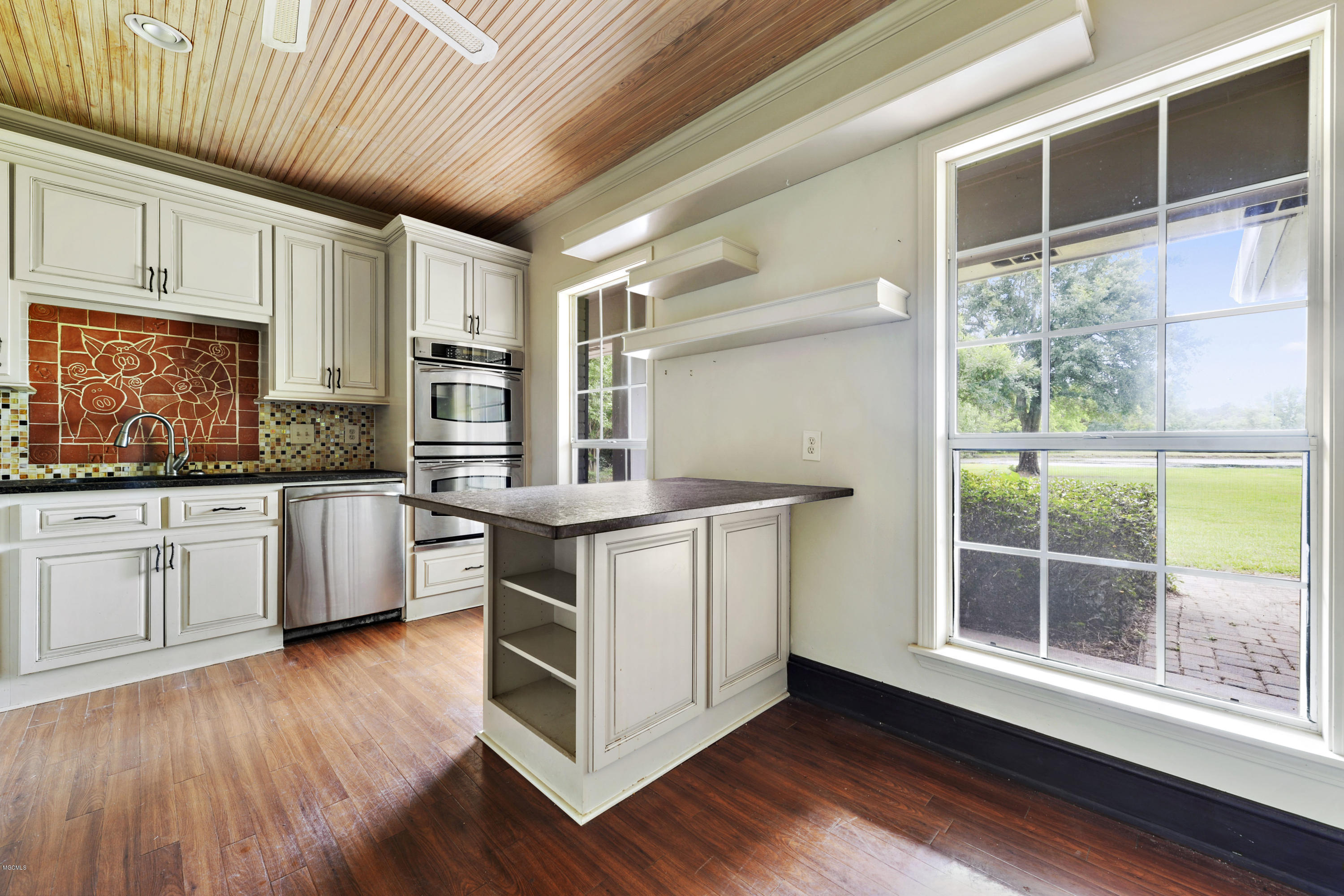 14380 Our Road Gulfport, MS 39503 - Photo 18 of 35 Kitchen