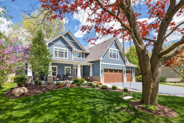 533 East Hillside Road Naperville, IL 60540 - Photo 1 of 28