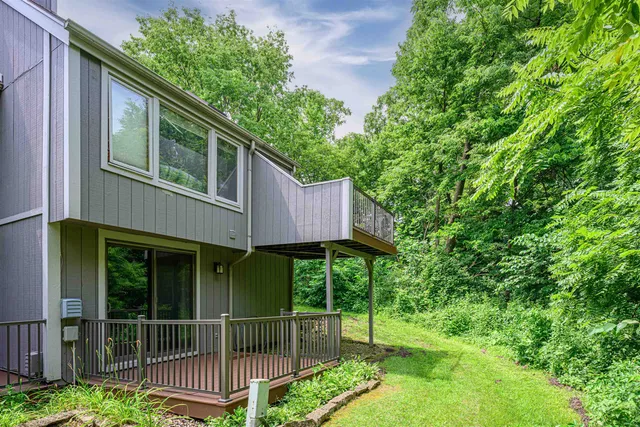 $199,000 | 19 Cedar Bluff Lane, Galena, IL 61036