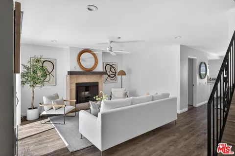 $899,000 | 2120 Dufour Avenue, Unit 16, Redondo Beach, CA 90278