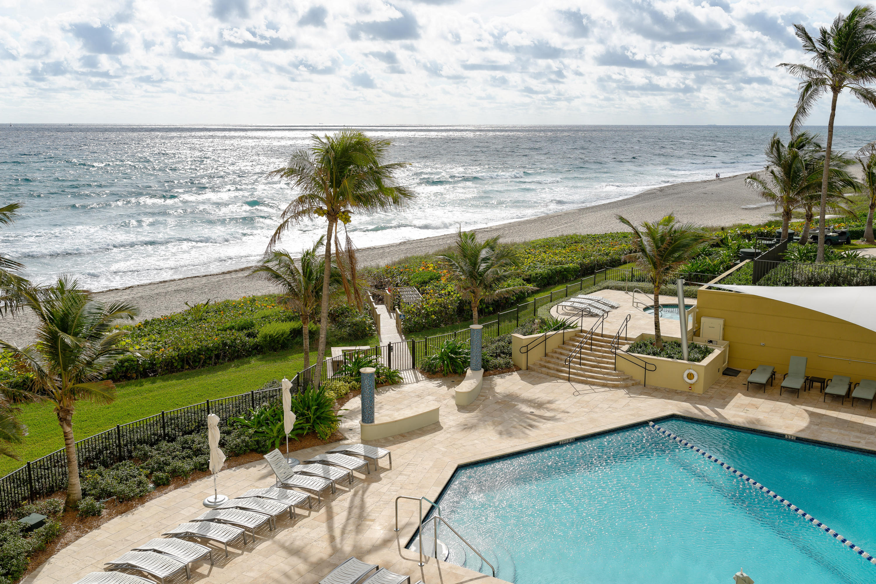 500 South Ocean Boulevard, Unit 406 Boca Raton, FL 33432 - Photo 25 of 32 VIEW FROM HUGE TERRACE