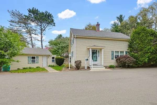 $560,000 | 7 Lilac Court, Walpole, MA 02081