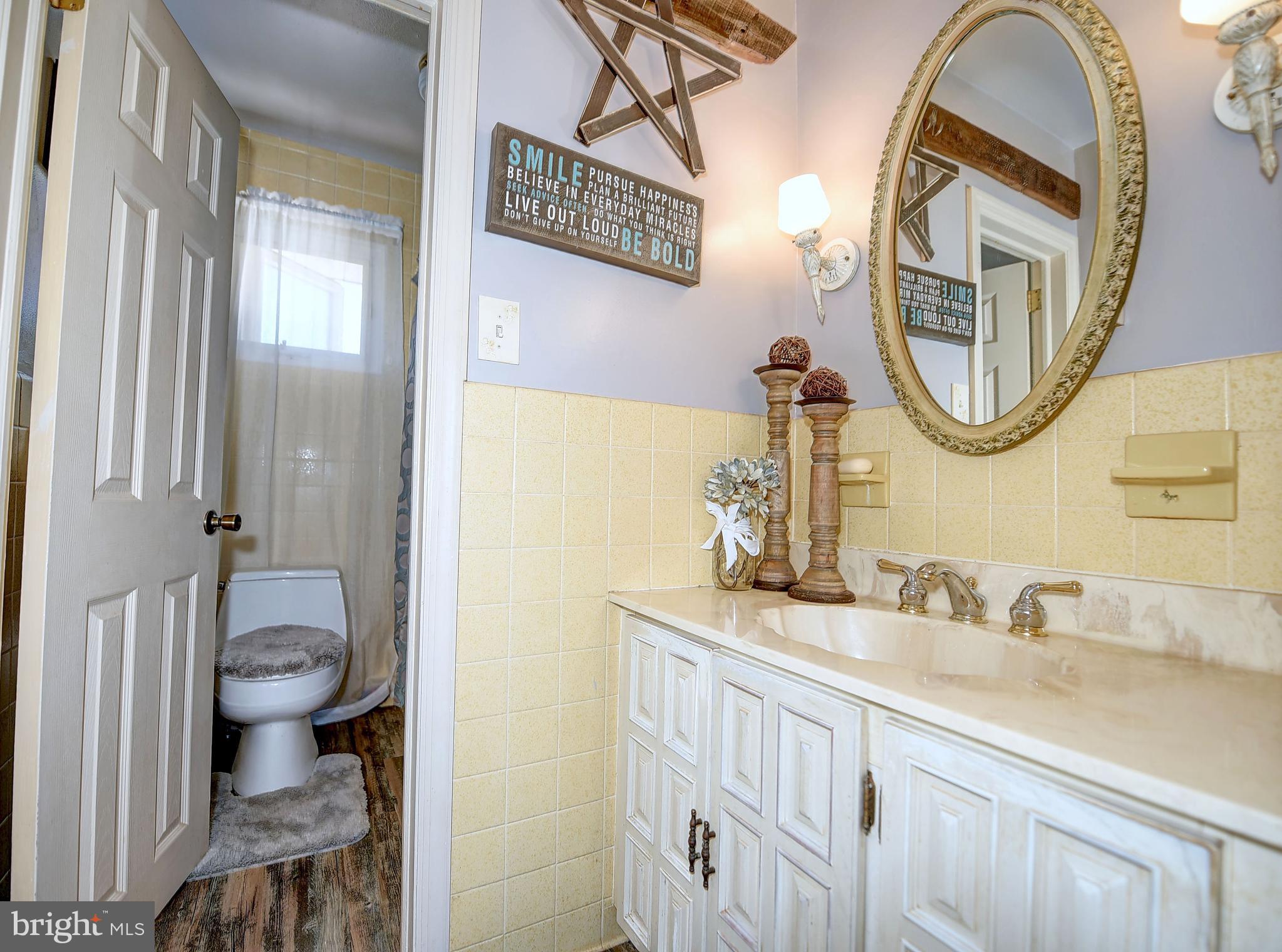 9104 Orbitan Road Baltimore, MD 21234 - Photo 18 of 33 Upper Level Bathroom