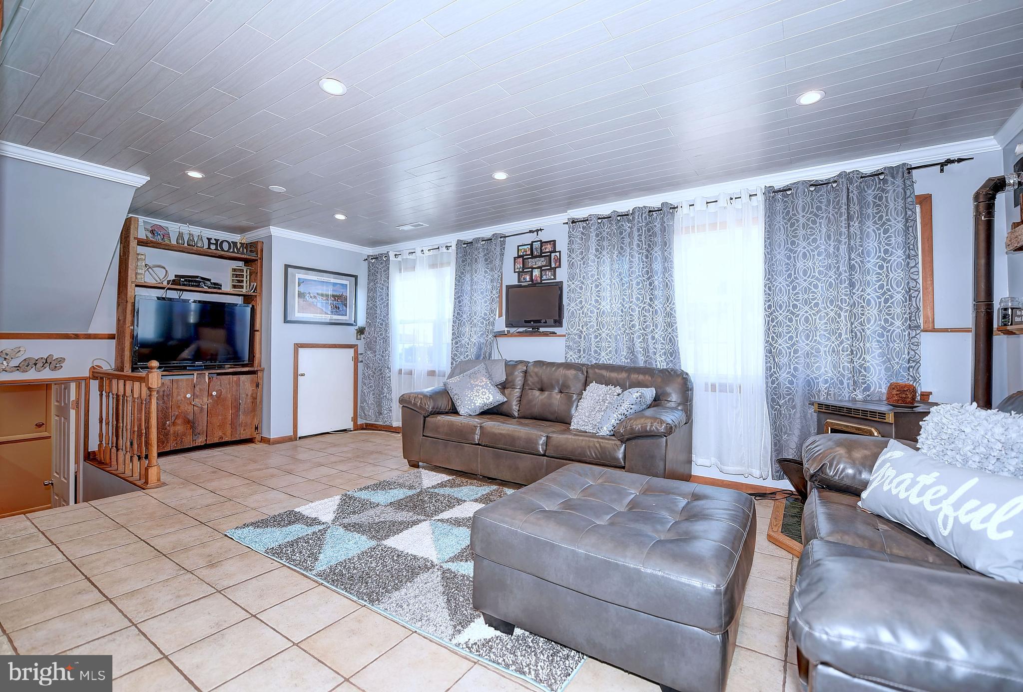 9104 Orbitan Road Baltimore, MD 21234 - Photo 20 of 33 Gallery Image 20
