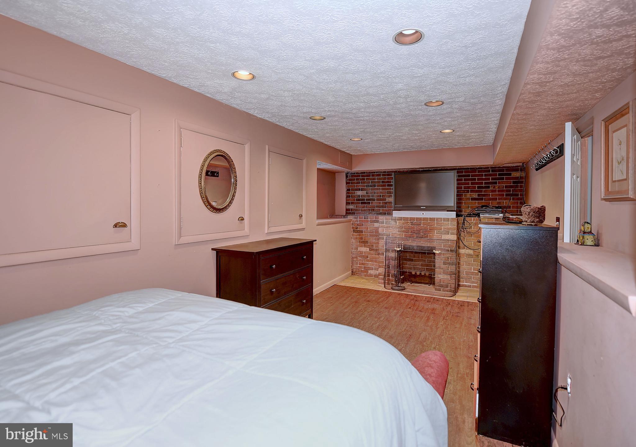 9104 Orbitan Road Baltimore, MD 21234 - Photo 27 of 33 Gallery Image 27