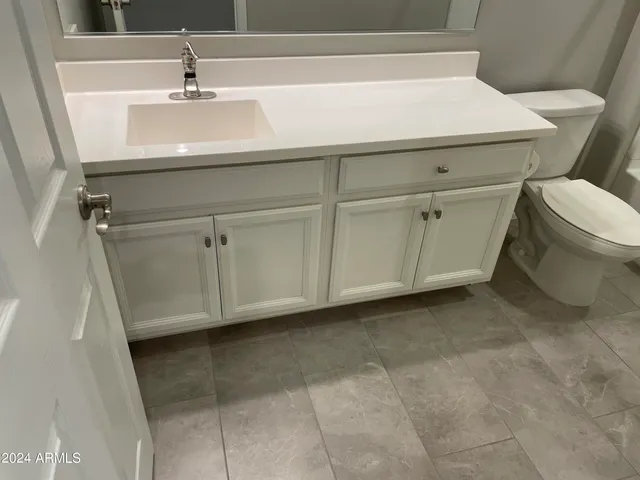 a close view of a bathtub in bathroom